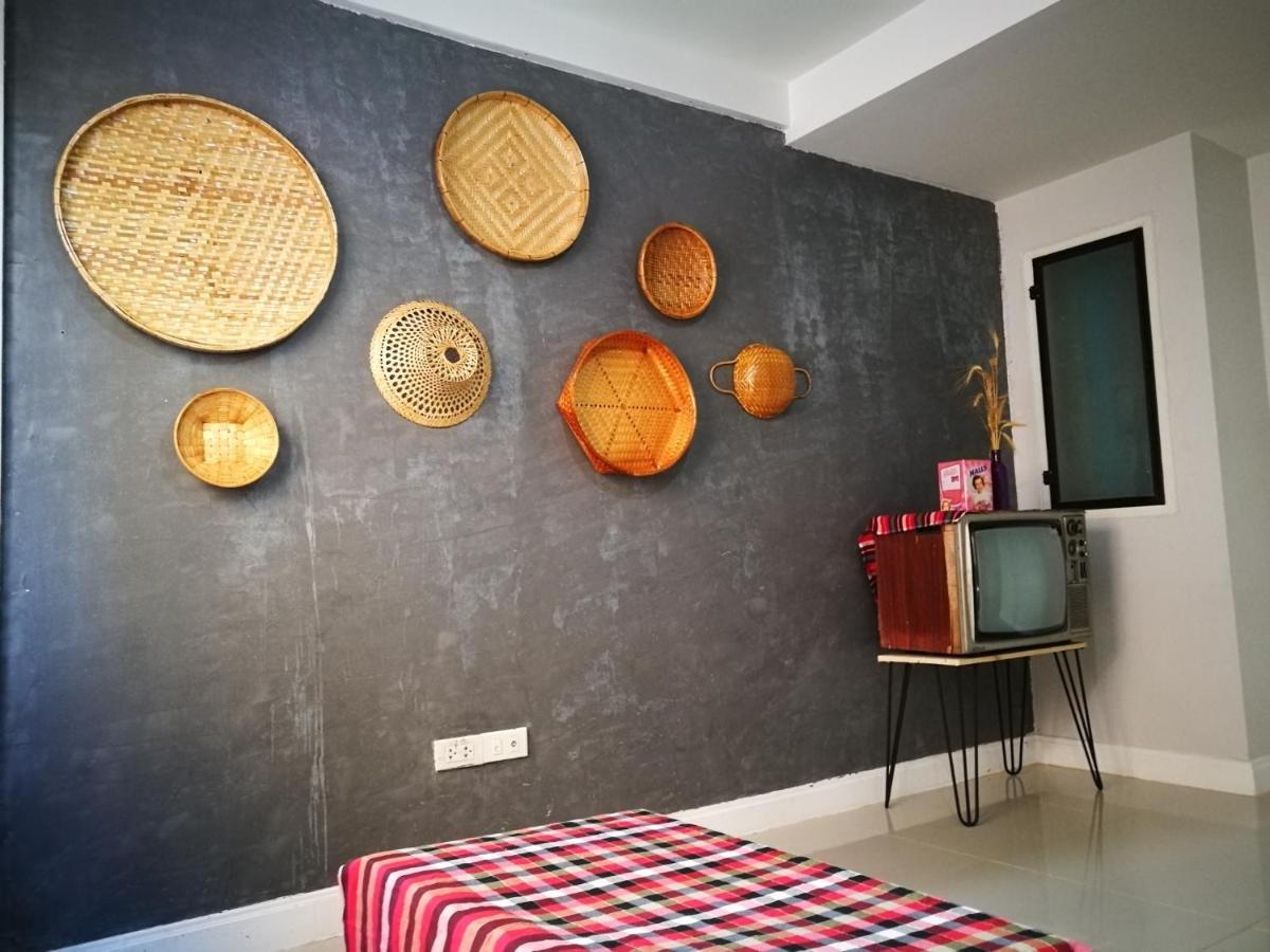 Pak Chong More Hostel Buitenkant foto