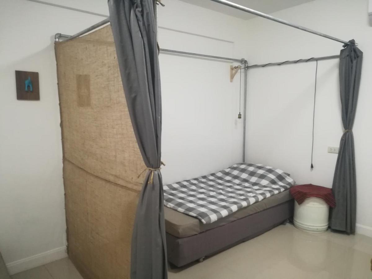 Pak Chong More Hostel Buitenkant foto